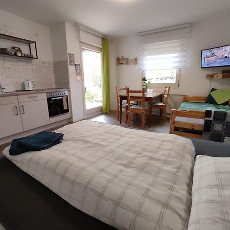 Fewo Clemens - Wohnkueche + 2 Schlafraeume + Bad + Terrasse Hamm  Extérieur photo