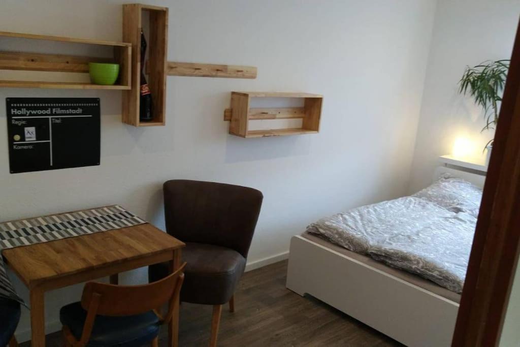 Fewo Clemens - Wohnkueche + 2 Schlafraeume + Bad + Terrasse Hamm  Extérieur photo