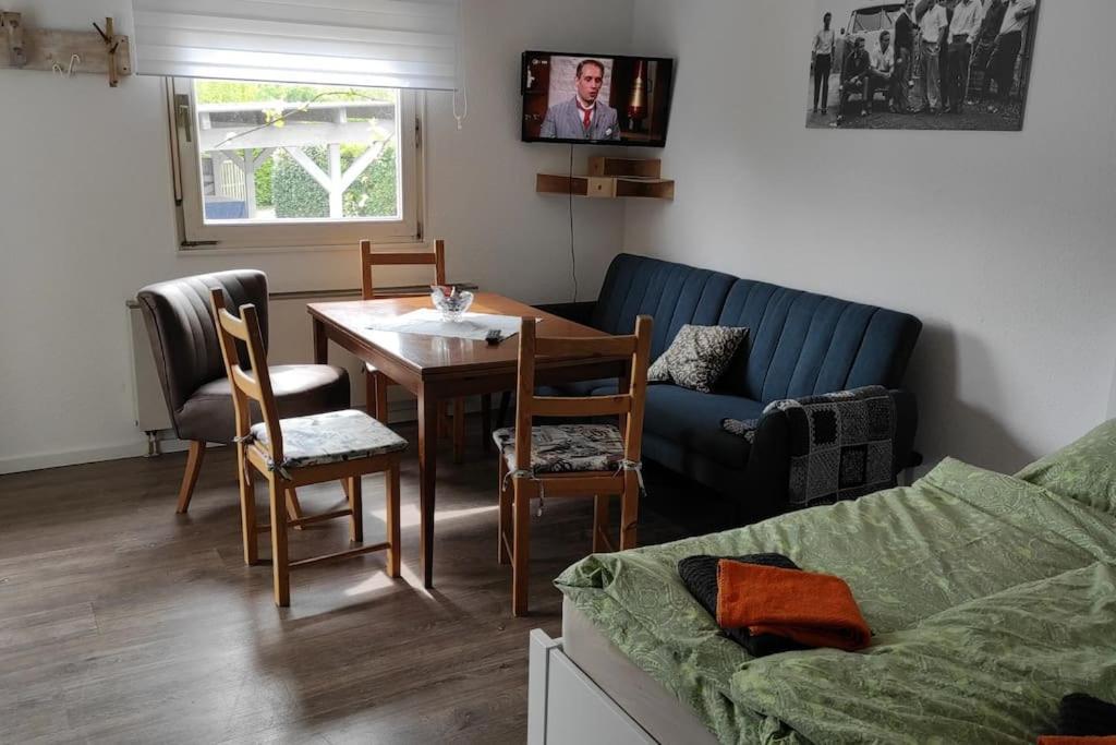 Fewo Clemens - Wohnkueche + 2 Schlafraeume + Bad + Terrasse Hamm  Extérieur photo